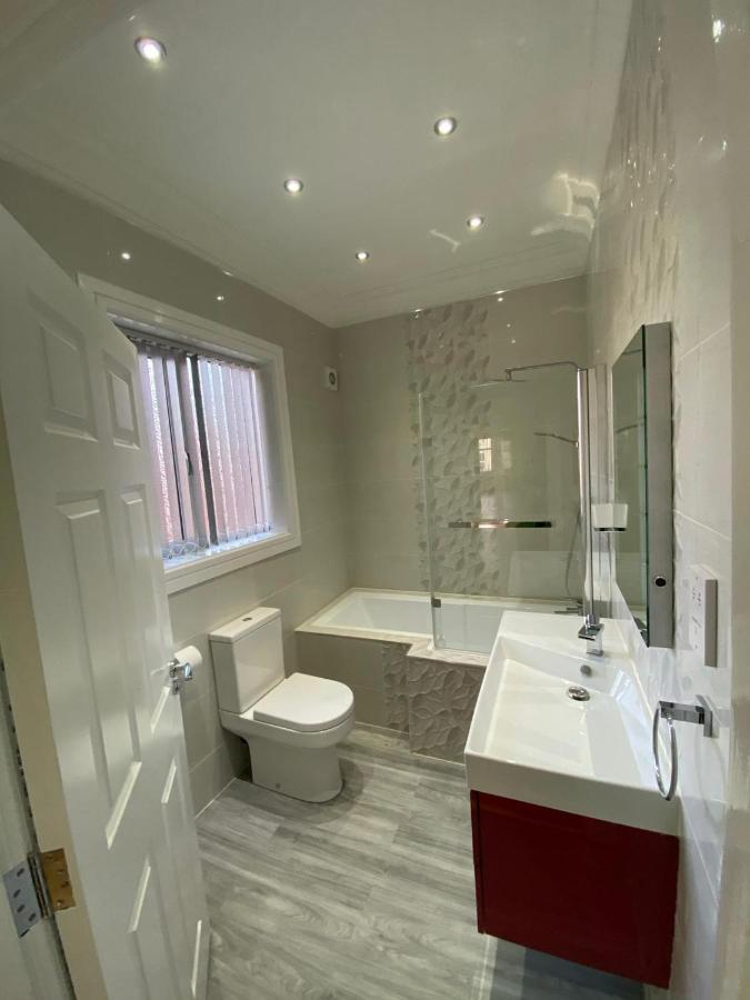 Designer Apartment Apt6 Γούλβερχαμπτον Εξωτερικό φωτογραφία